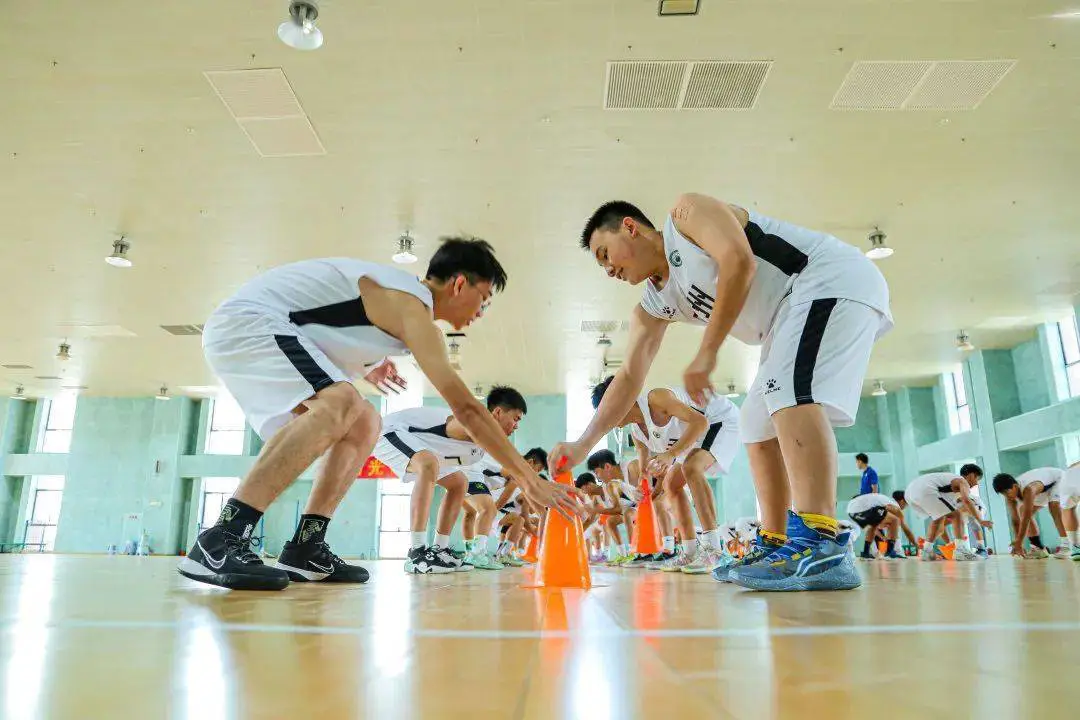 如何通过数据分析改进篮球比赛战术训练_2